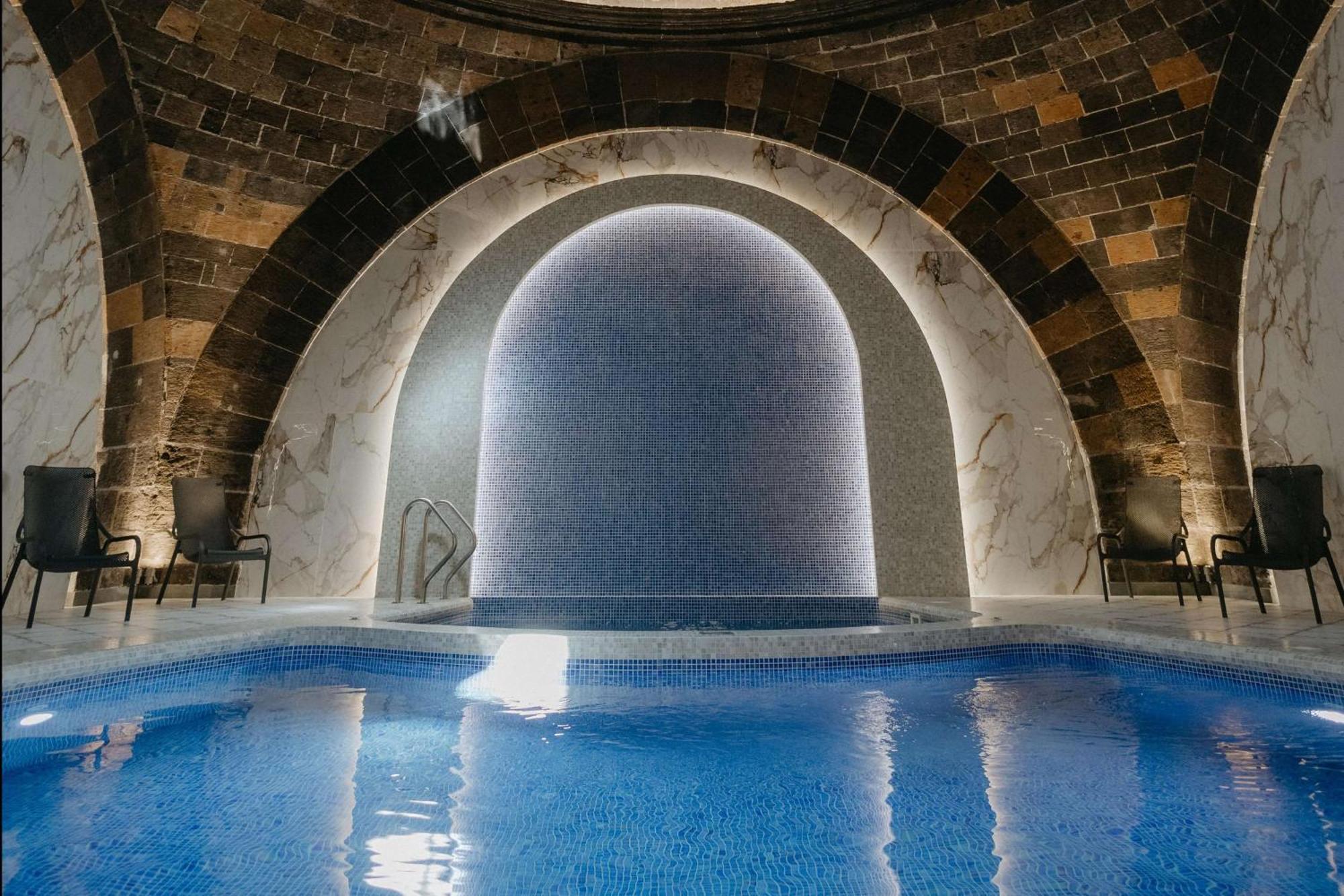 Radisson Hotel & Spa 久姆里 外观 照片